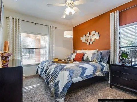 401 Teravista - Photo 3 of 5