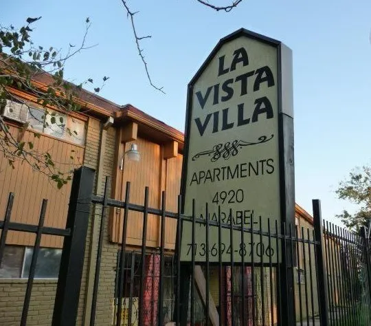 La Vista Villa - 0