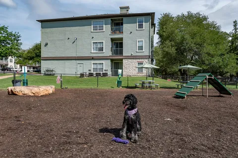 Cortland River Place - Photo 14 of 24