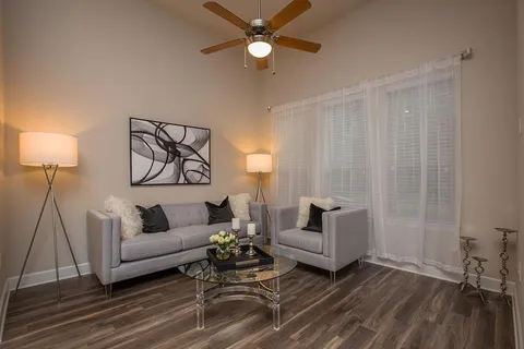 Luxia Craig Ranch - Photo 4 of 5