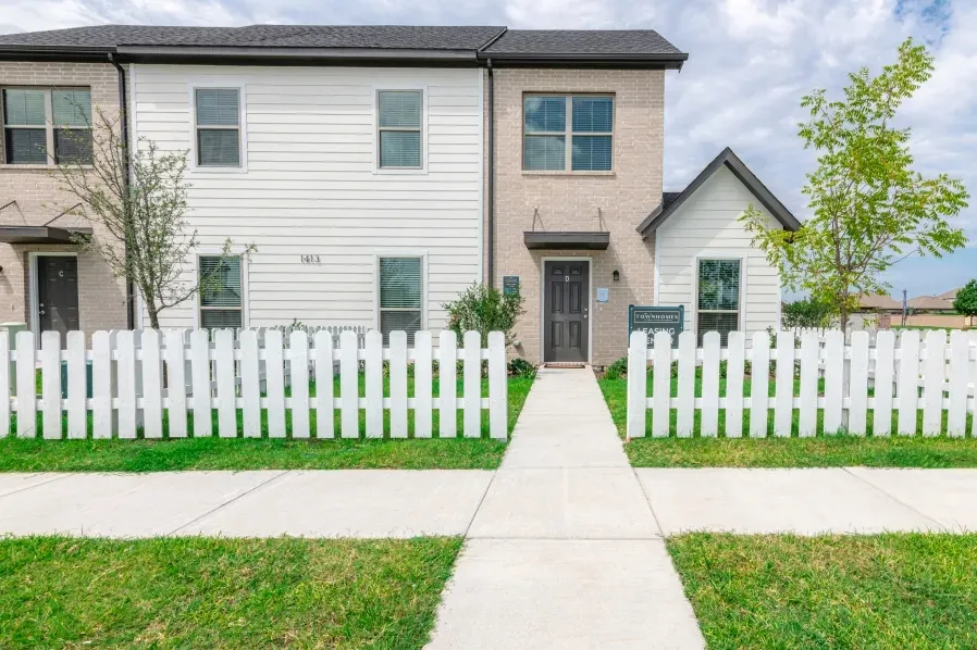 Townhomes at Princeton Meadows - Photo 15 of 23