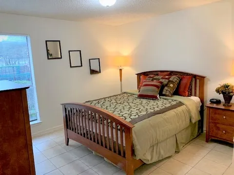 Marbach Oaks Apartment Homes - Photo 40 of 44