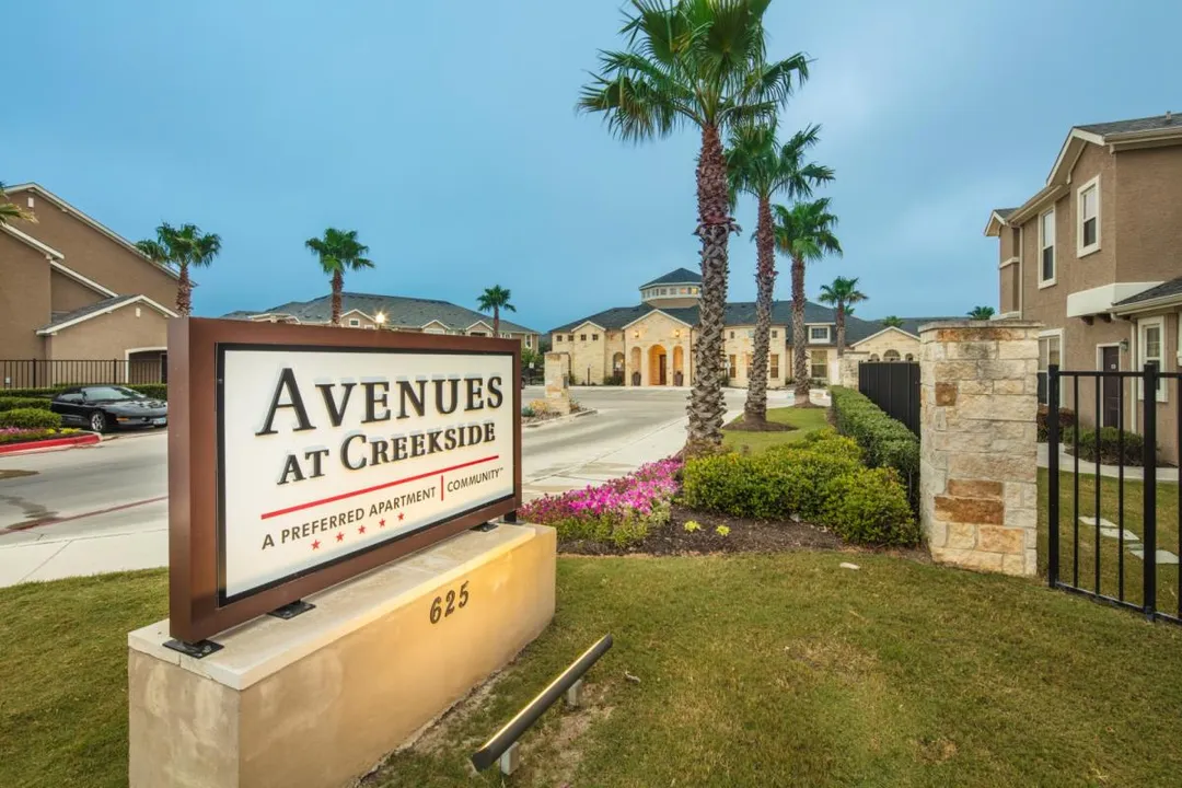 Avenues at Creekside - Photo 34 of 40