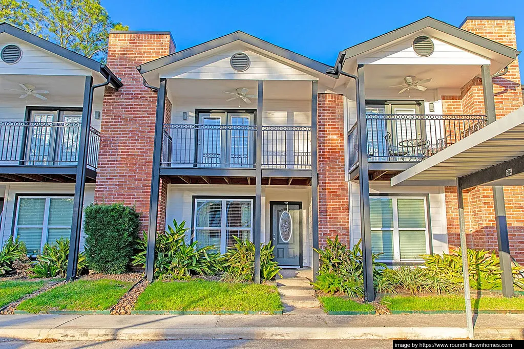 Roundhill Townhomes  - Photo 13 of 40