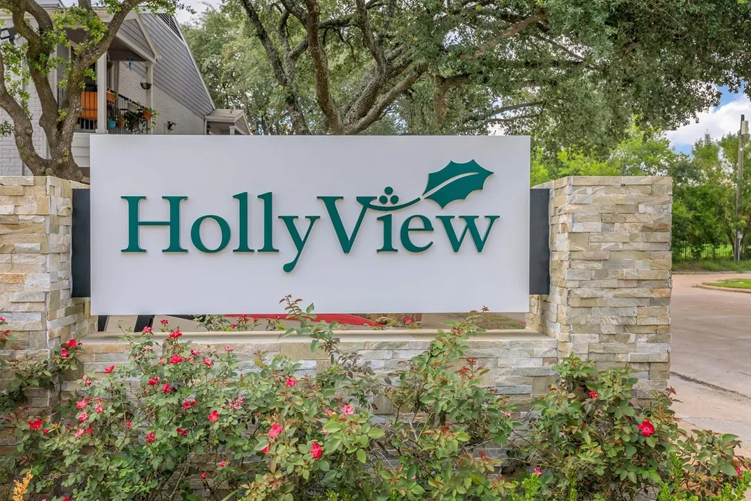 Hollyview - 6