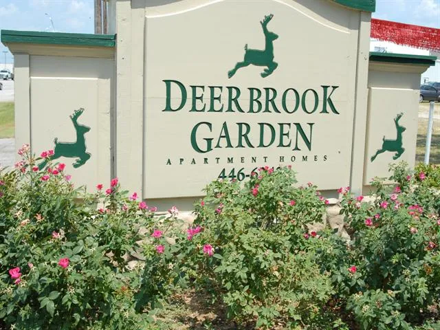 Deerbrook Garden - 30