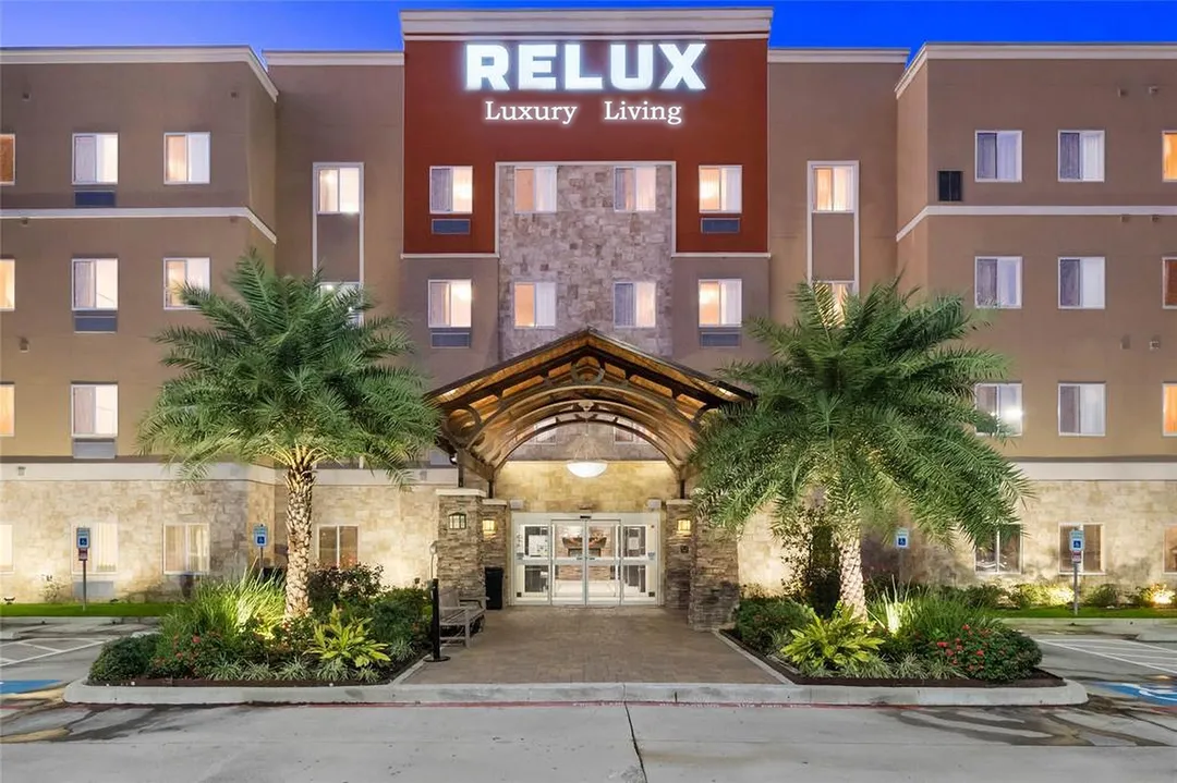 Relux at Westchase - 9