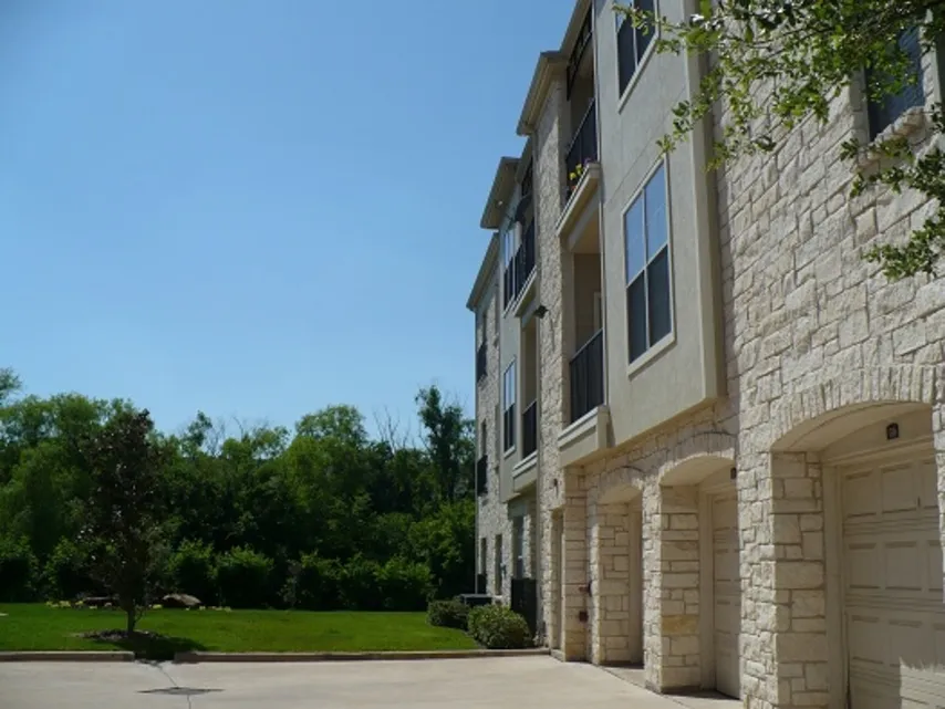 Spicewood Crossing - Photo 24 of 33