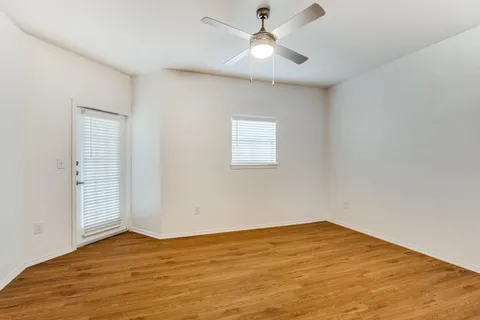Spicewood Crossing - Photo 18 of 53