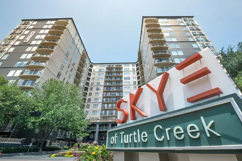 Skye of Turtle Creek - Photo 22 of 47