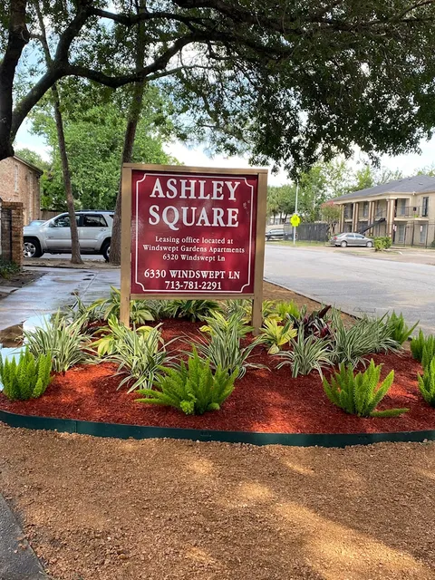 Ashley Square - 0