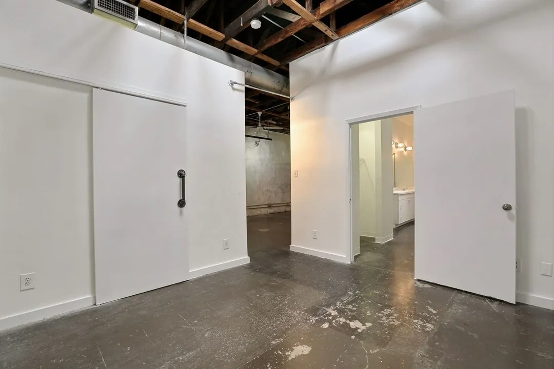 Deep Ellum Lofts - Photo 26 of 28