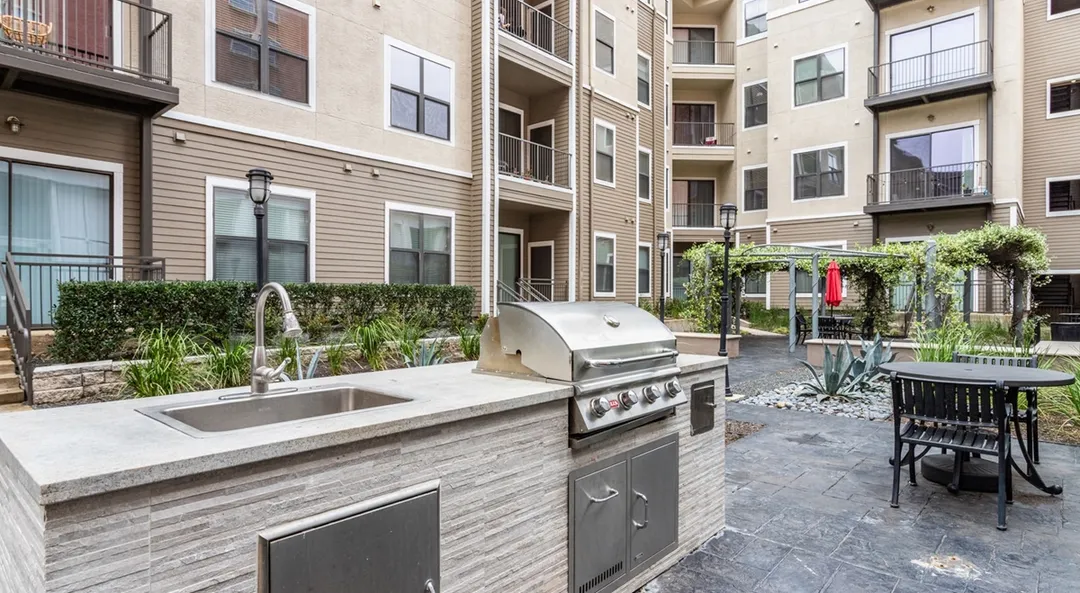 Hermann Park Lofts - Photo 10 of 28