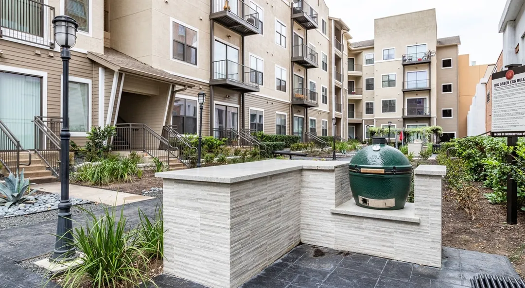 Hermann Park Lofts - Photo 11 of 28