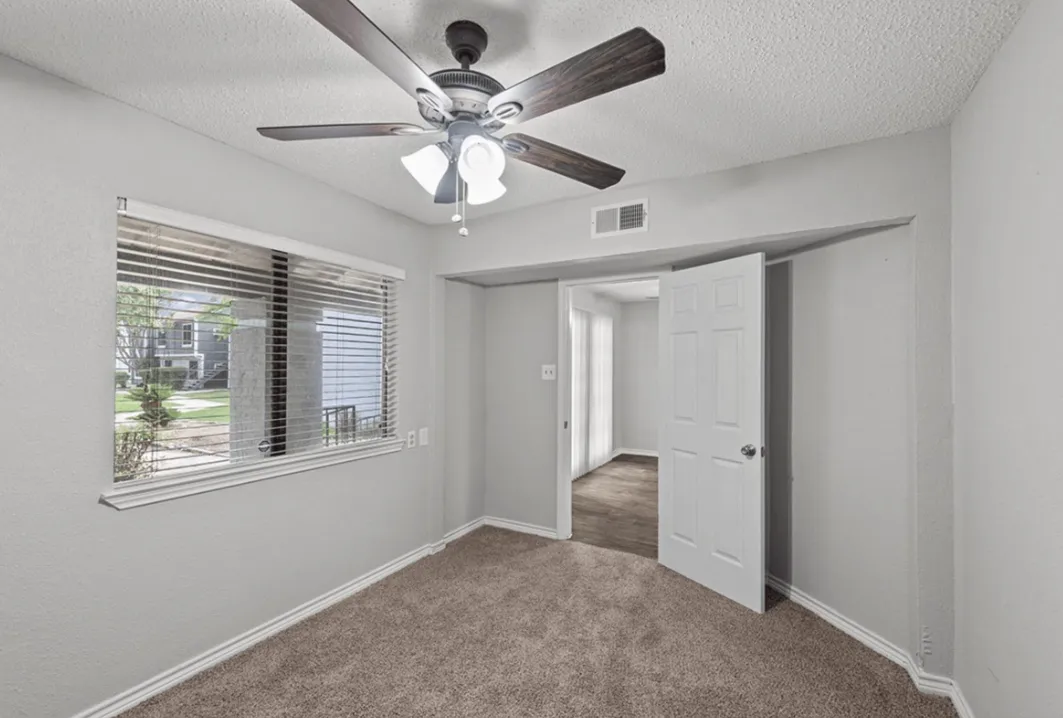 Regency Grove - Photo 31 of 34