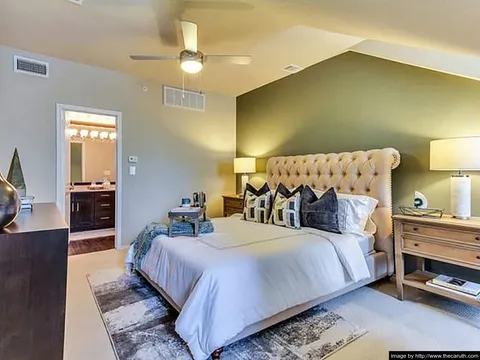 Caruth Premier Townhome Apartments - Photo 30 of 64