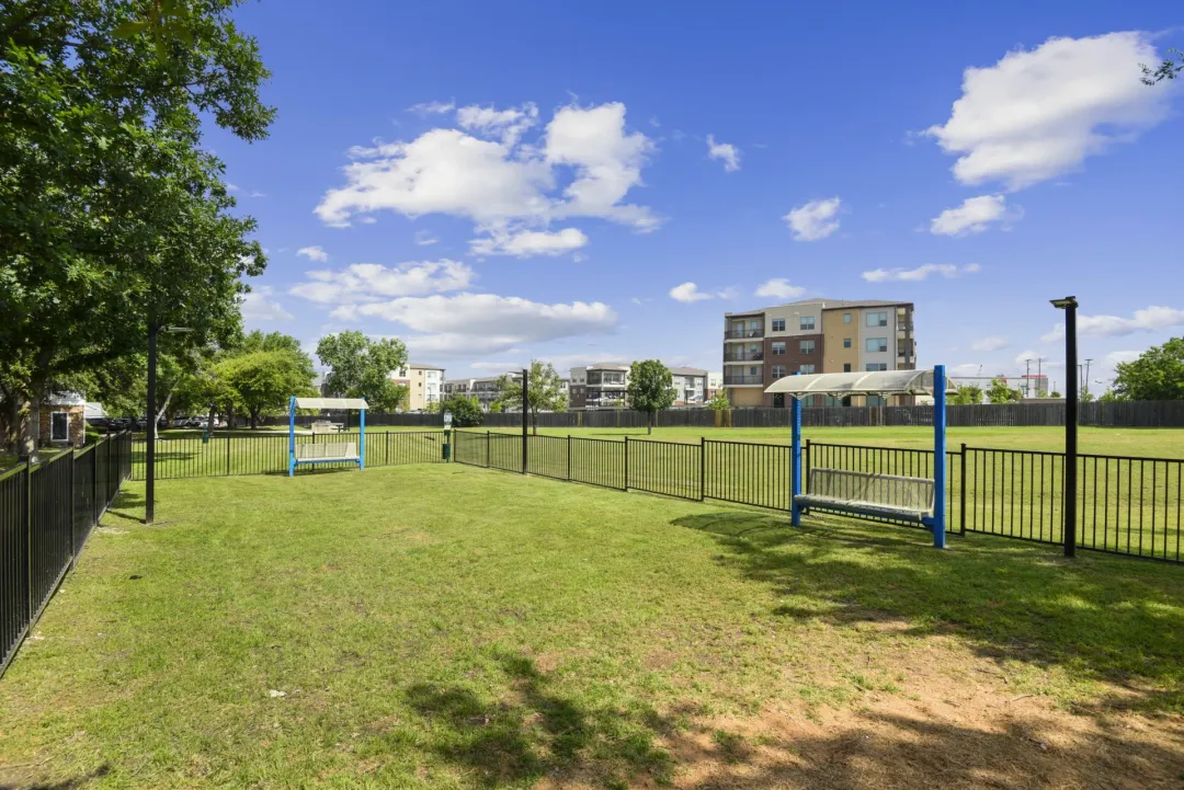 Lantower Round Rock - Photo 25 of 35