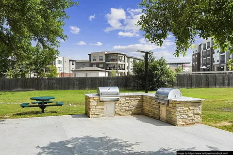 Lantower Round Rock - Photo 20 of 35