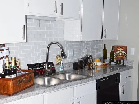 Parkside Townhomes - Photo 3 of 12