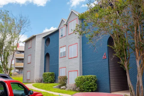 Melrose Trail Apartment Homes - Photo 18 of 32