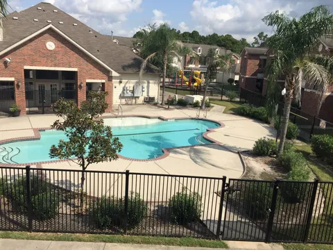 Atascocita Pines - Photo 4 of 16