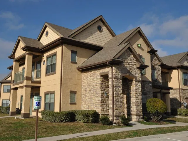 Champion Townhomes on the Green - Photo 21 of 31