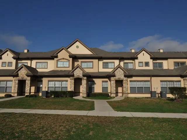 Champion Townhomes on the Green - Photo 23 of 31