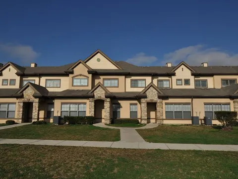 Champion Townhomes on the Green - Photo 23 of 31