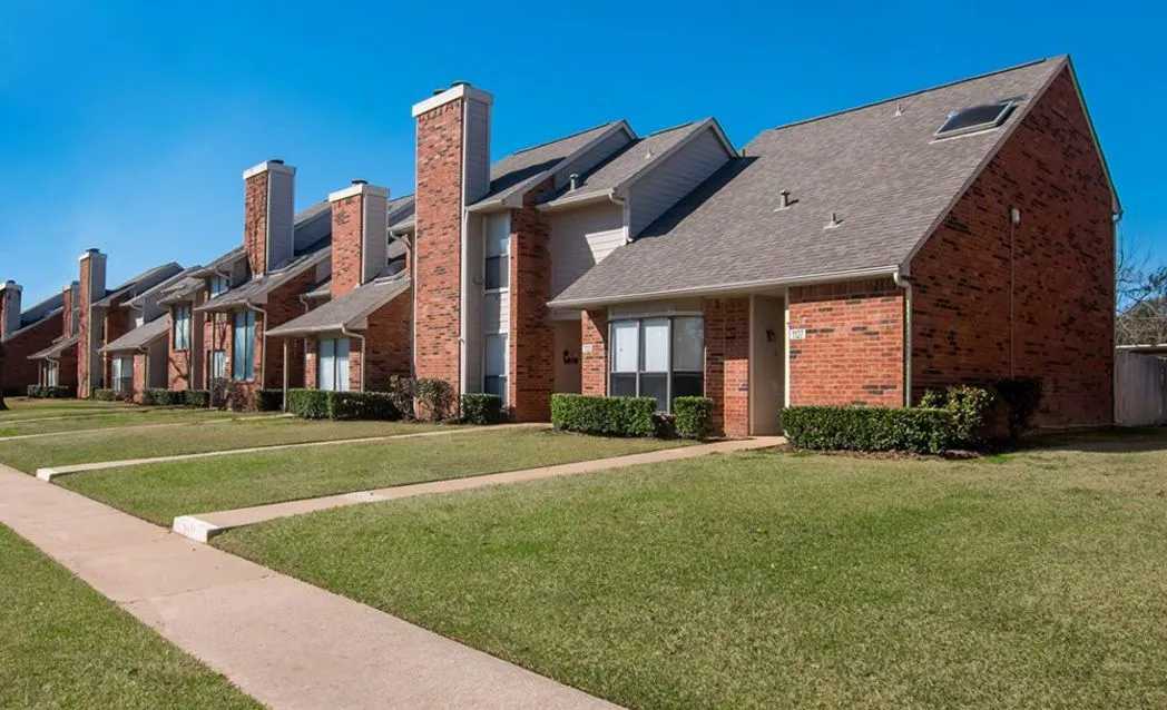 Park Place Townhomes - Photo 12 of 24