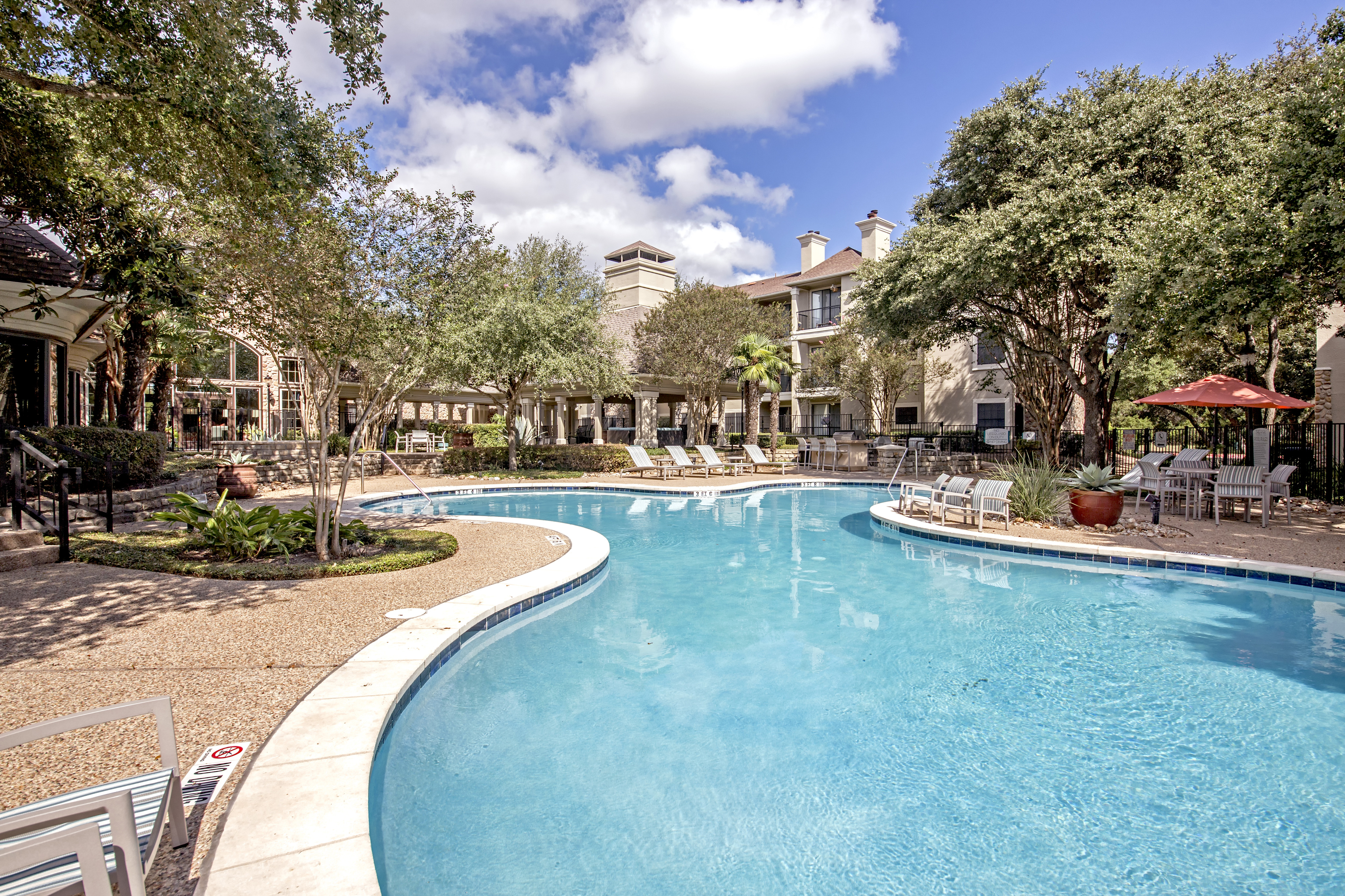 Park on Brodie Lane Austin 1240 for 1 2 3 Bed Apts