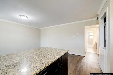 Timbergrove Heights - Photo 10 of 23