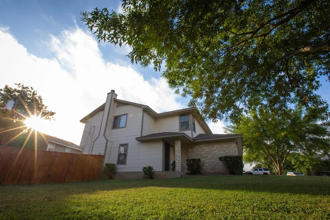 Rock Spring Duplexes - Photo 19 of 32