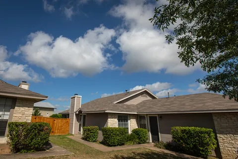 Rock Spring Duplexes - Photo 20 of 32