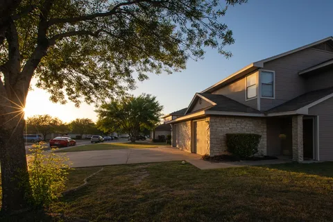 Rock Spring Duplexes - Photo 18 of 32