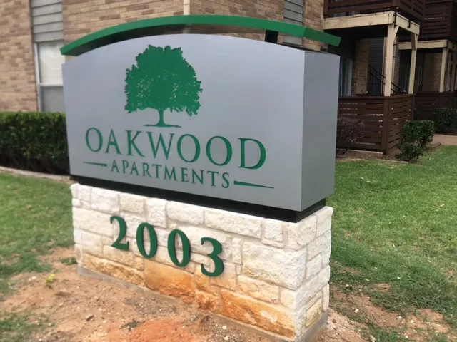 Oakwood - Photo 8 of 24