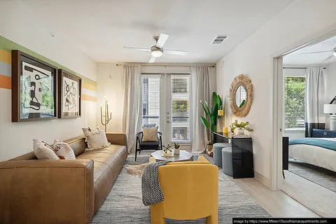 Fifteen15 South Lamar - Photo 3 of 5
