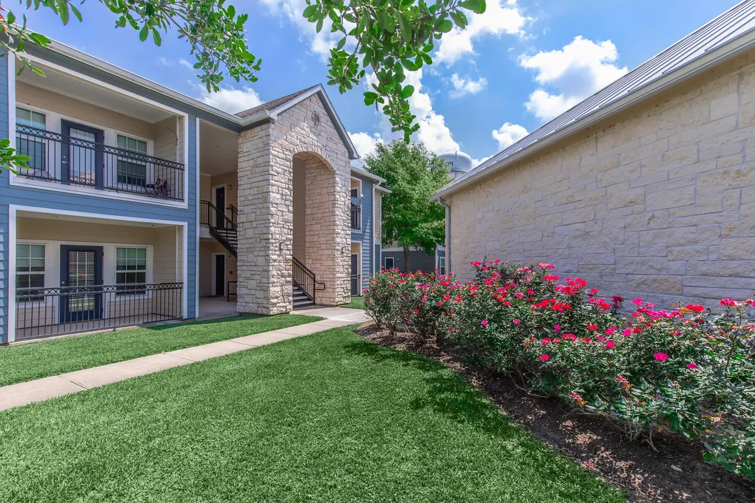 Residence at Lake Jackson - Photo 55 of 143