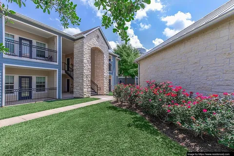 Residence at Lake Jackson - Photo 55 of 143