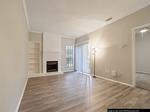 4804 Haverwood - Photo 2 of 5