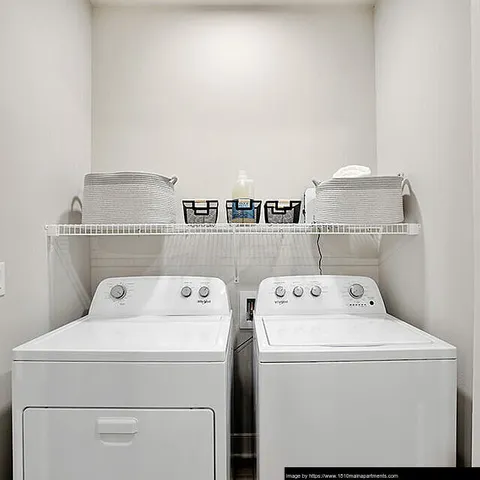 1810 Main - Photo 5 of 5