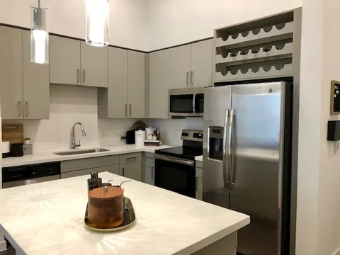 Bell Cityline - Photo 36 of 45