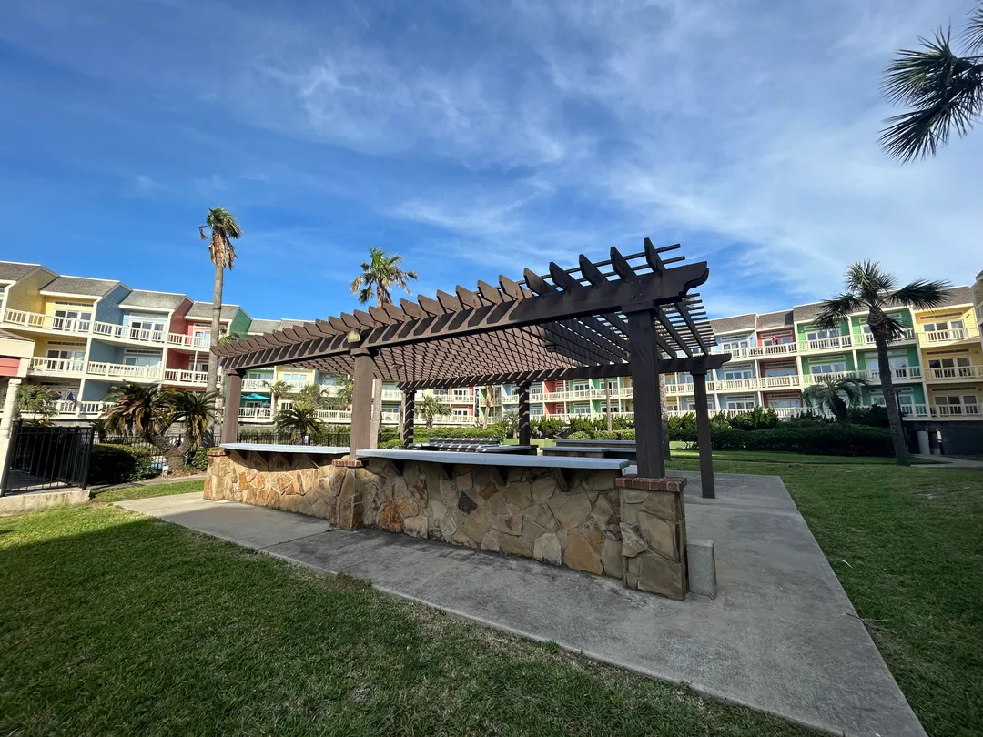 Oceanfront Lofts - Photo 4 of 37