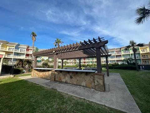 Oceanfront Lofts - Photo 4 of 37