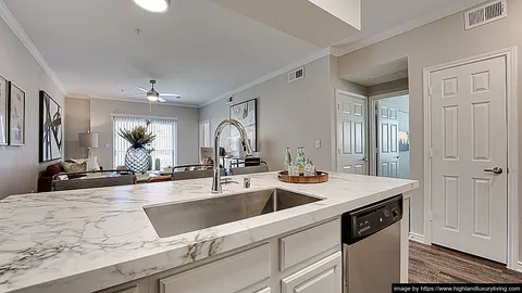 Highland Luxury Living - Photo 11 of 44