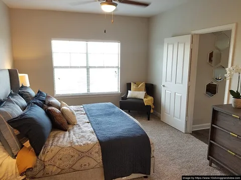 10X Living at Grandview - Photo 4 of 5