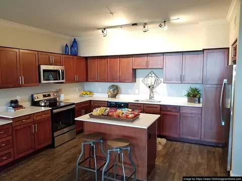 10X Living at Grandview - Photo 2 of 5