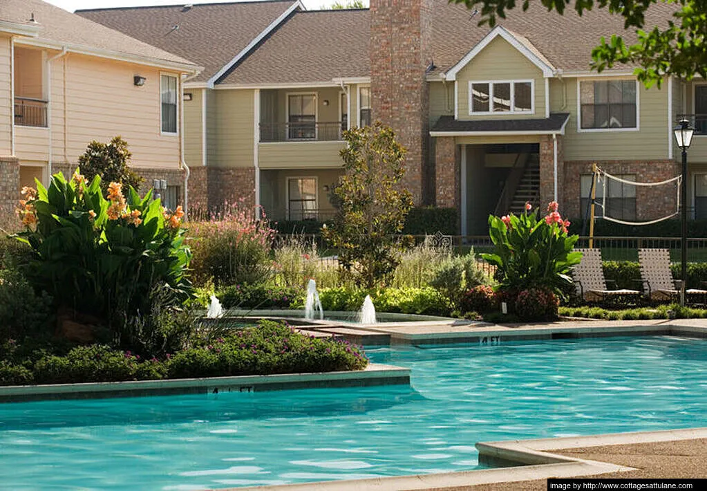 Cottages at Tulane - Photo 10 of 20