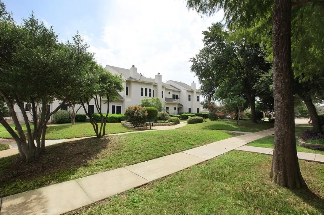 Palos Verdes Townhomes - Photo 53 of 95