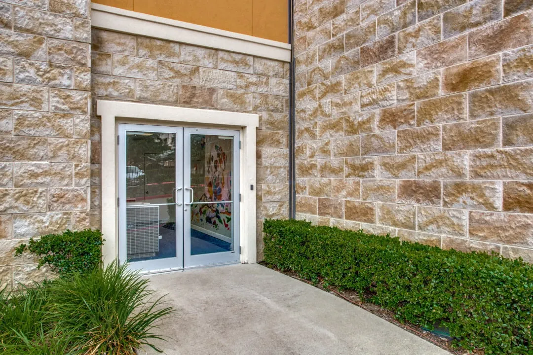 Fountain Pointe at Las Colinas - Photo 21 of 76