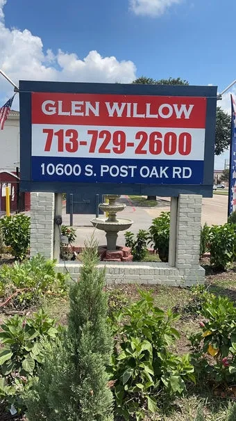 Glen Willow - Photo 7 of 25